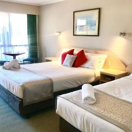 เบอร์วูด อีส โมเทล Motel ภายนอก รูปภาพ