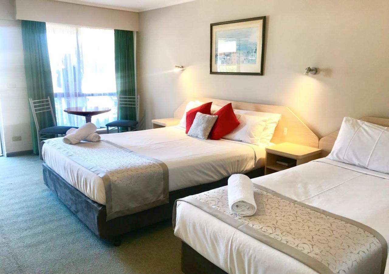 เบอร์วูด อีส โมเทล Motel ภายนอก รูปภาพ